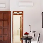 Casa De La Renta By Mustique